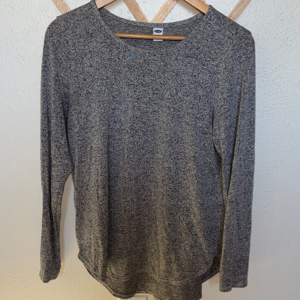 Old Navy Heathered Gray Lightweight Long Sleeve Tee